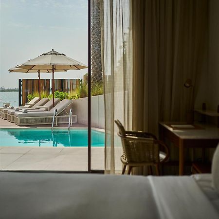 Erth Abu Dhabi Hotel Ngoại thất bức ảnh