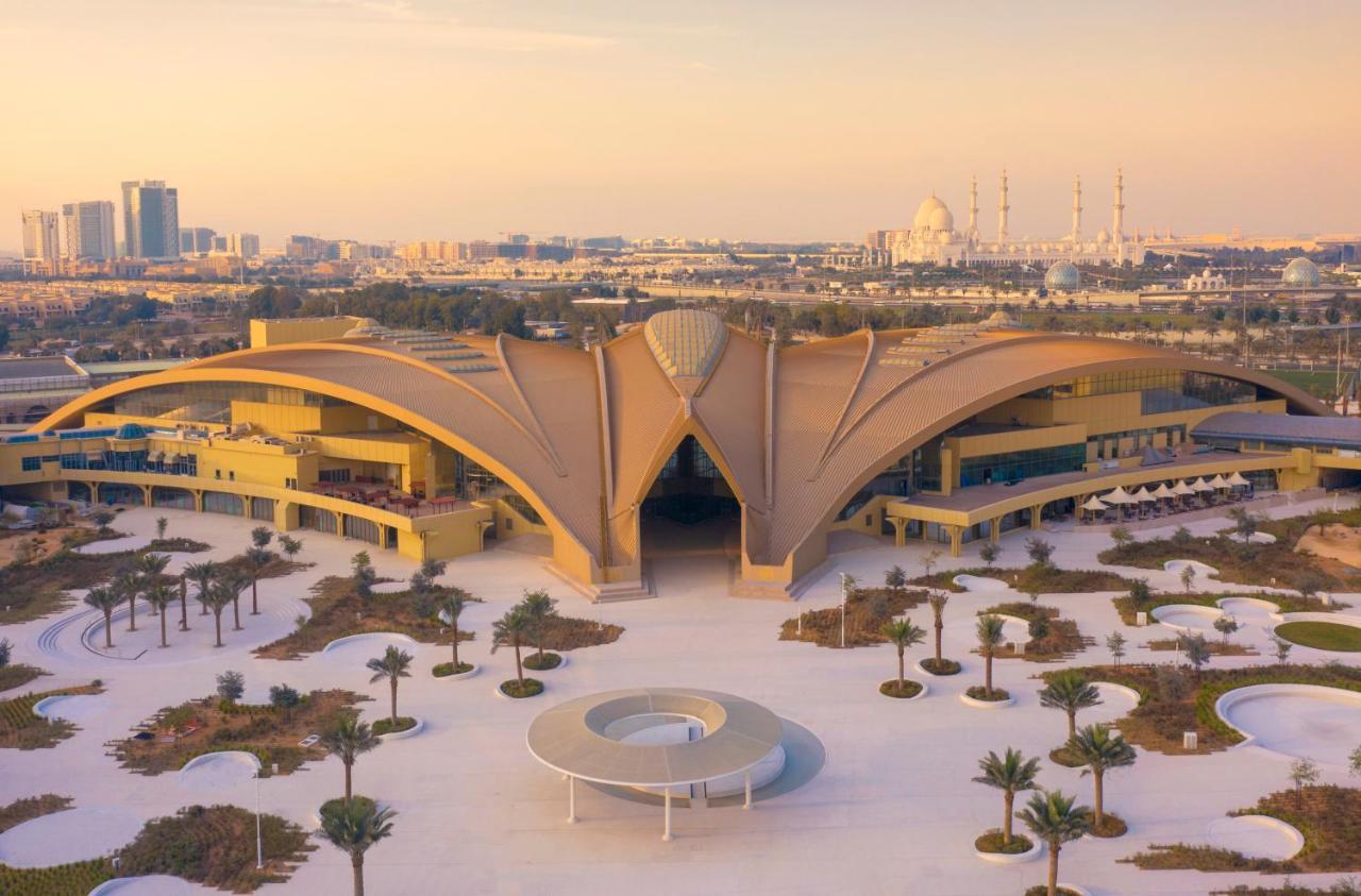 Erth Abu Dhabi Hotel Ngoại thất bức ảnh