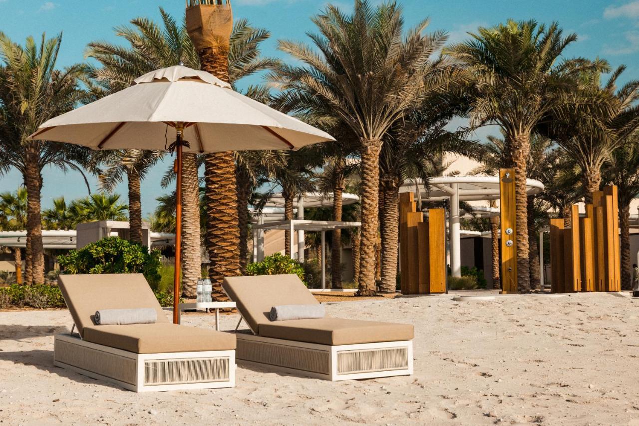Erth Abu Dhabi Hotel Ngoại thất bức ảnh