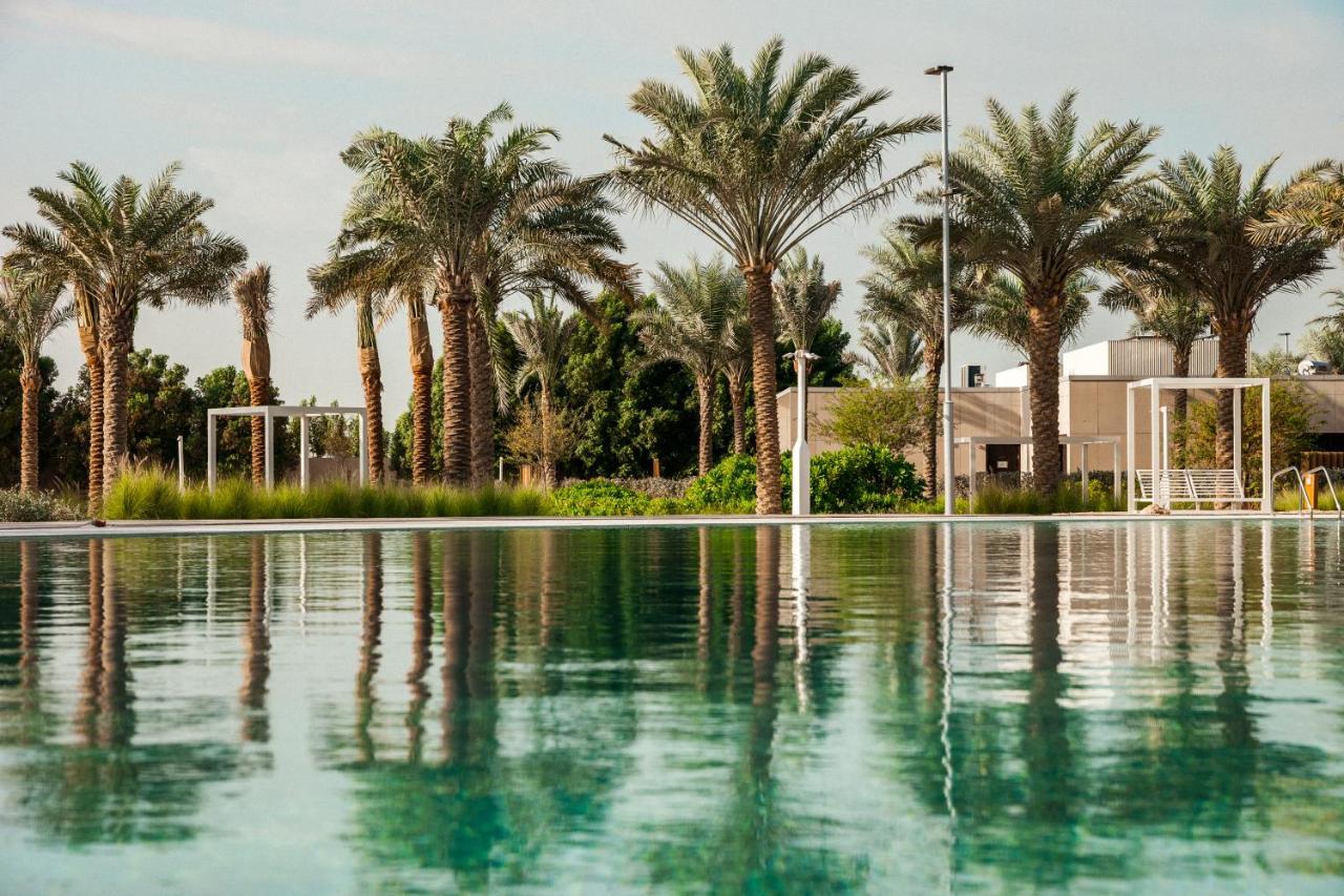 Erth Abu Dhabi Hotel Ngoại thất bức ảnh