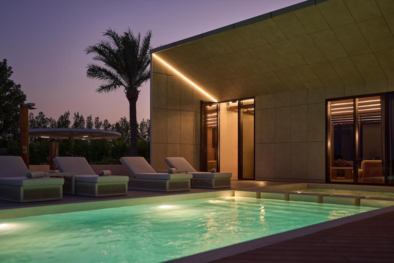 Erth Abu Dhabi Hotel Ngoại thất bức ảnh