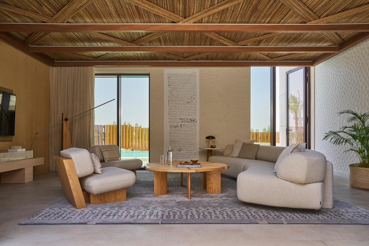 Erth Abu Dhabi Hotel Ngoại thất bức ảnh