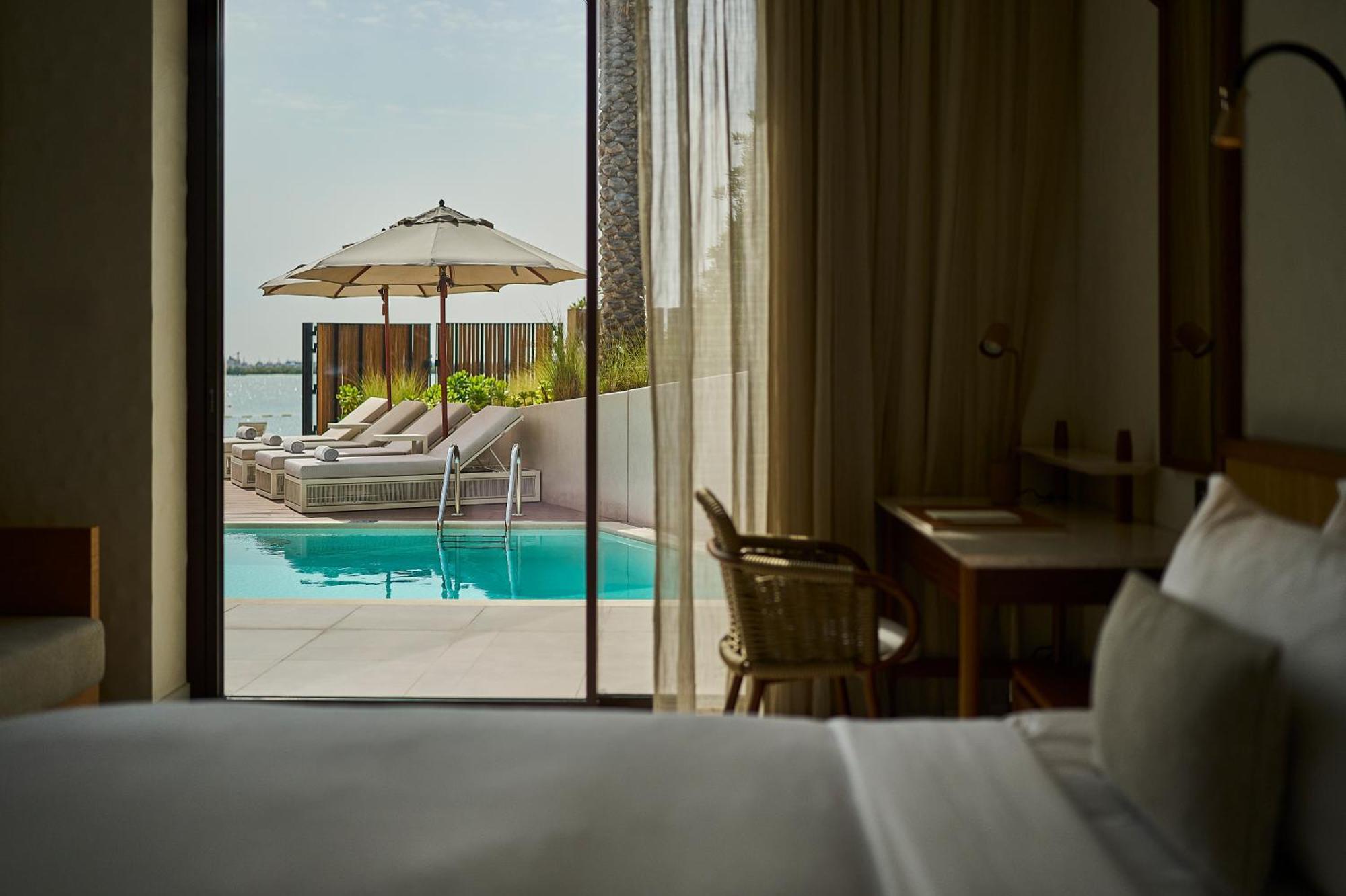 Erth Abu Dhabi Hotel Ngoại thất bức ảnh