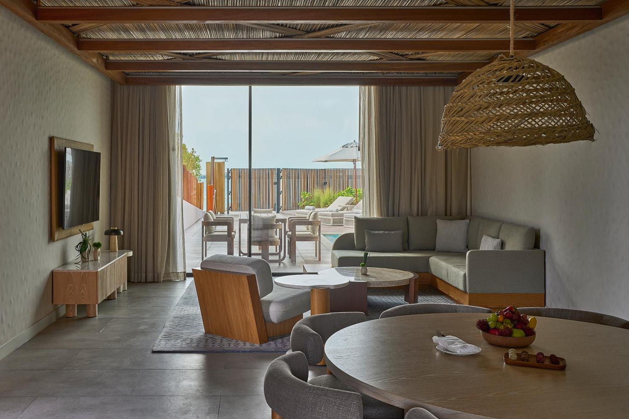Erth Abu Dhabi Hotel Ngoại thất bức ảnh