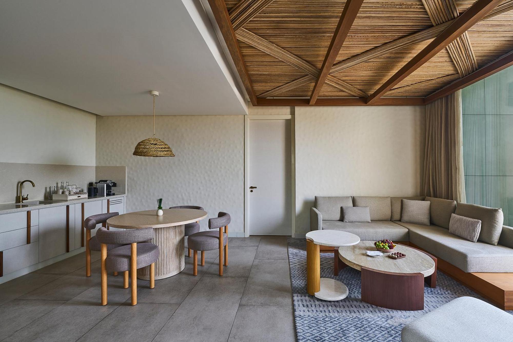 Erth Abu Dhabi Hotel Ngoại thất bức ảnh