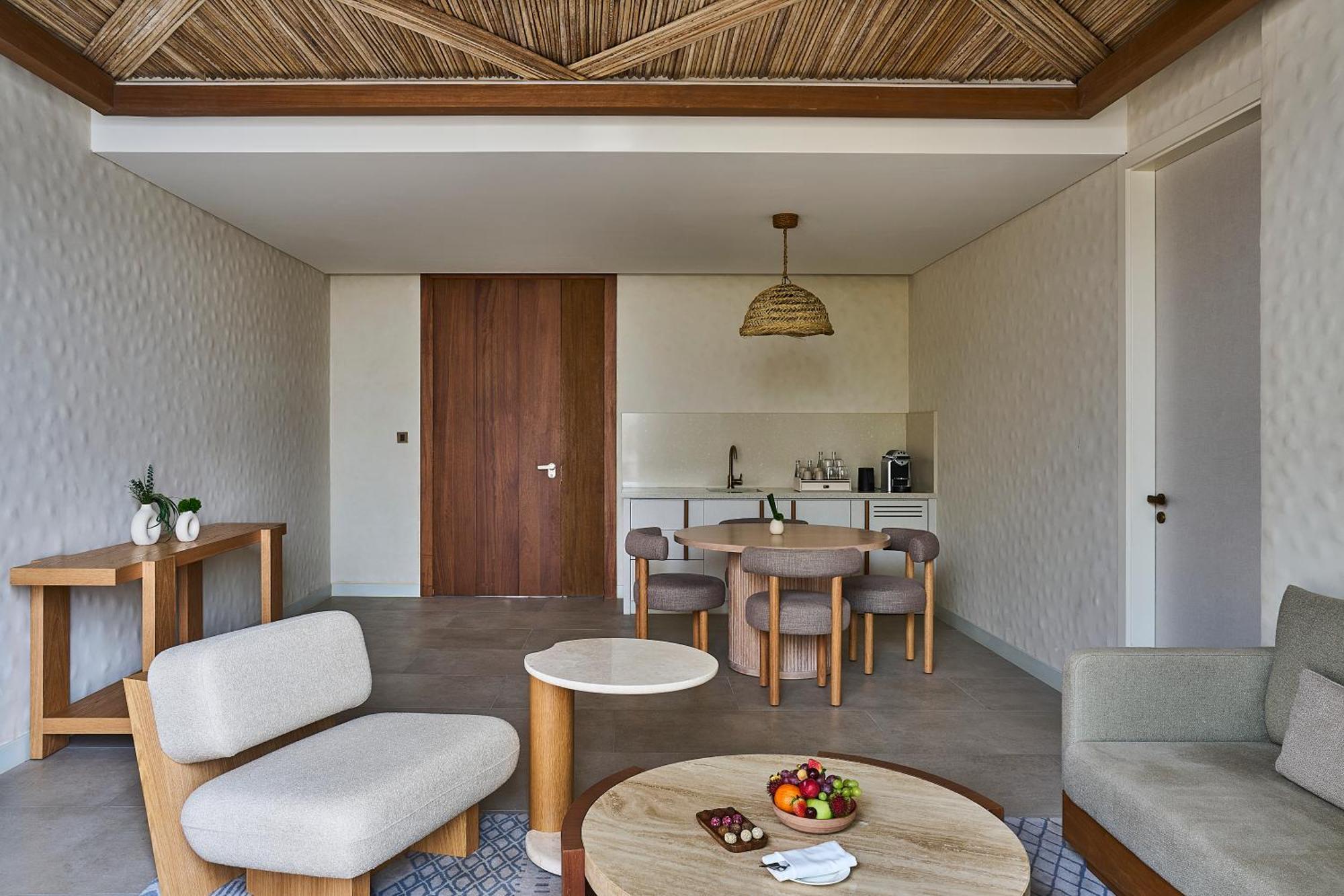 Erth Abu Dhabi Hotel Ngoại thất bức ảnh